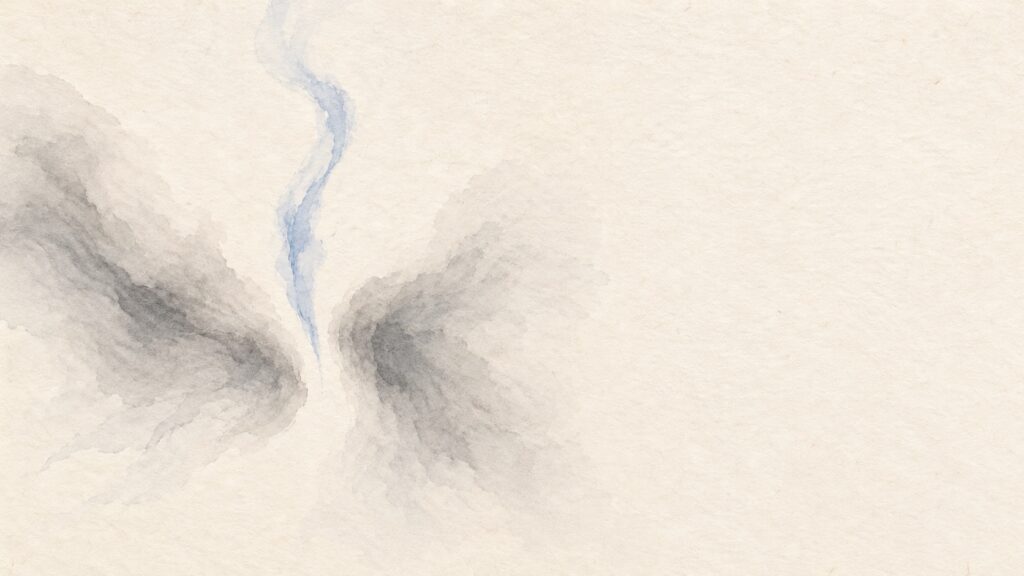 和紙ににじむ二つの薄墨の流れと、そのあいだから立ちのぼる淡い藍の一筋